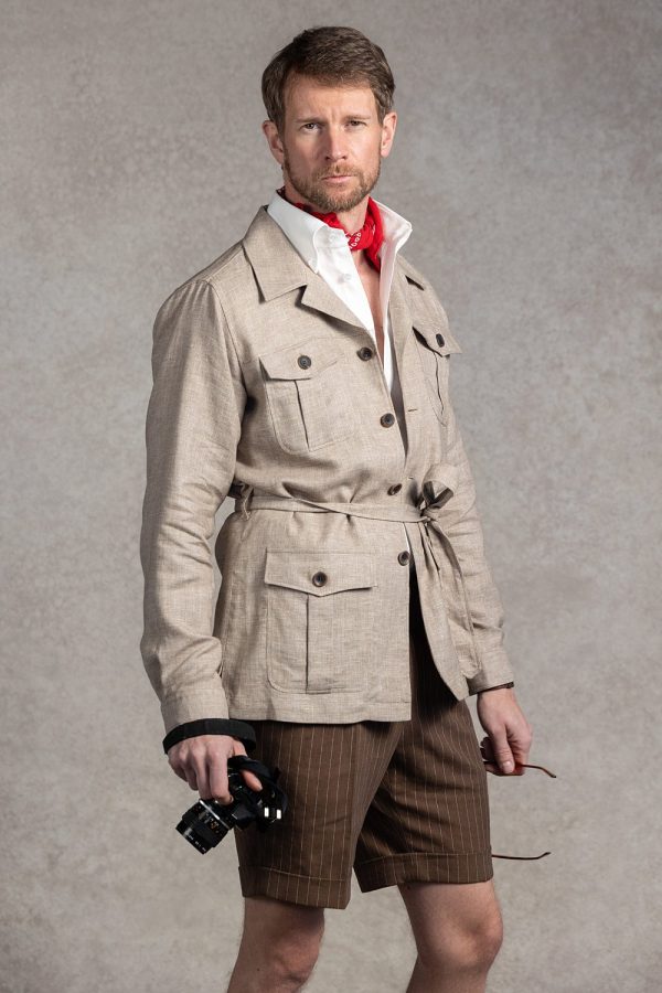 Beżowa kurtka safari